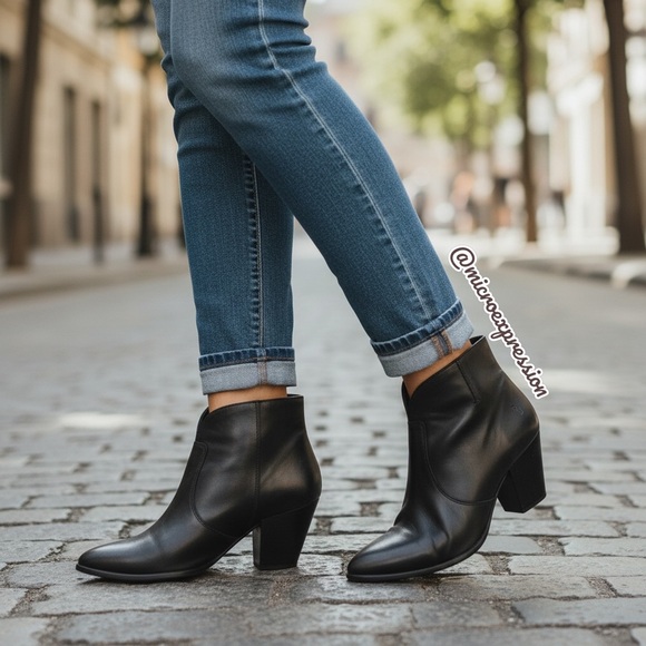 Frye Jennifer Leather Black Casual Ankle Booties - Picture 13 of 13